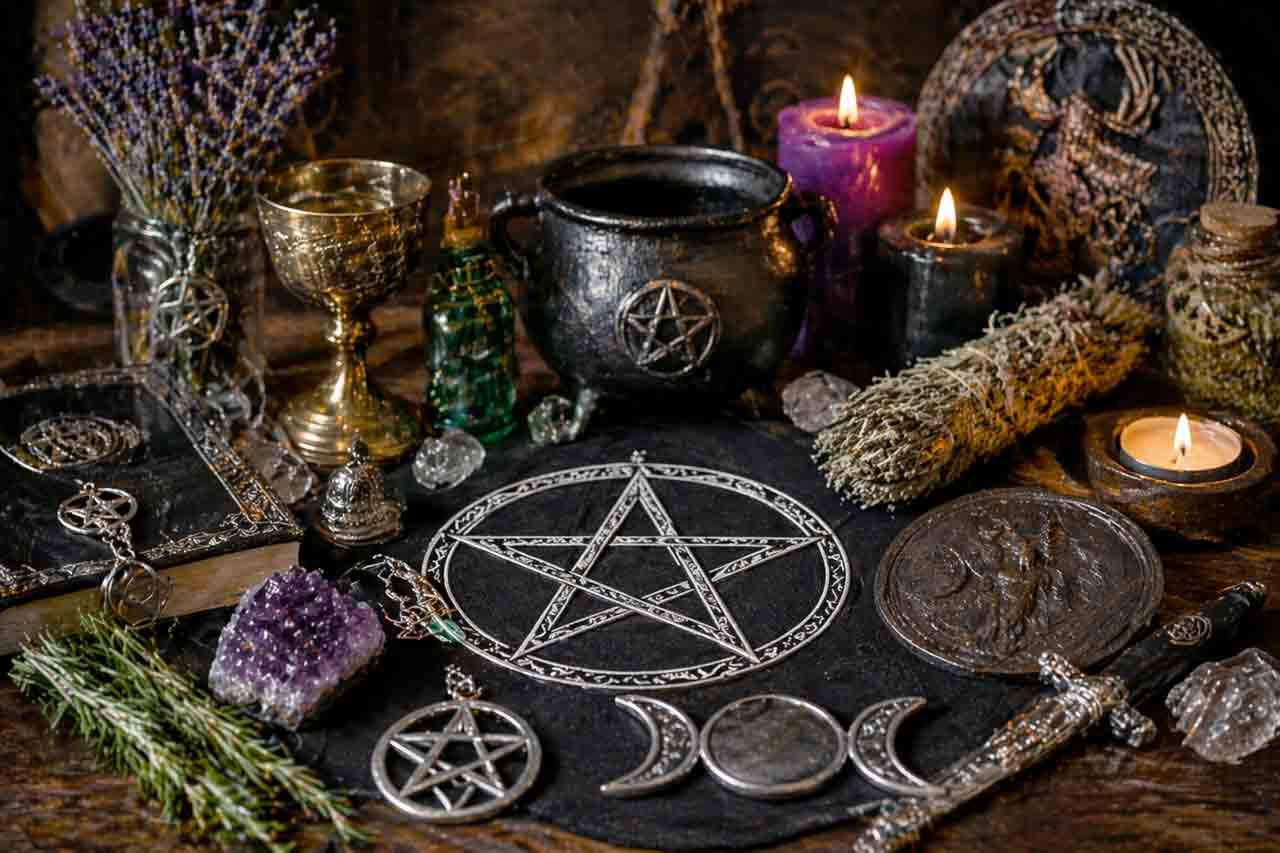 The symbols and gods of Wicca. Ilustration: Condutta 